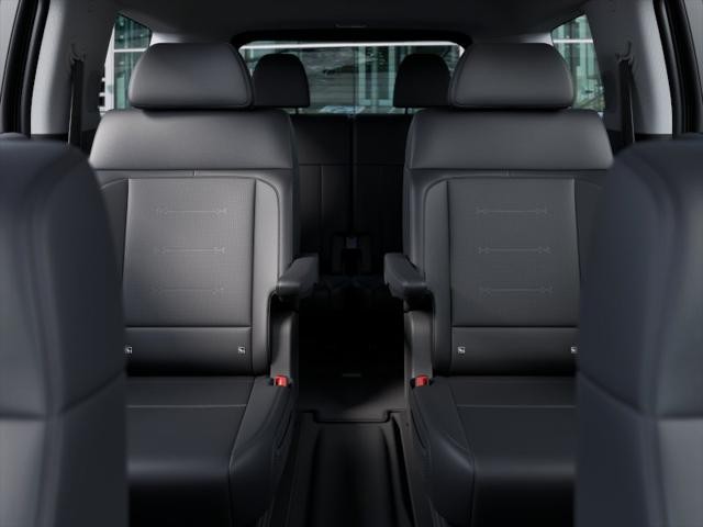 Hyundai Santa Fe Hybrid Vehicle Full-screen Gallery Image 12