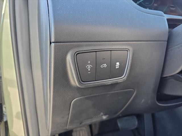 Hyundai Santa Cruz Vehicle Image 12