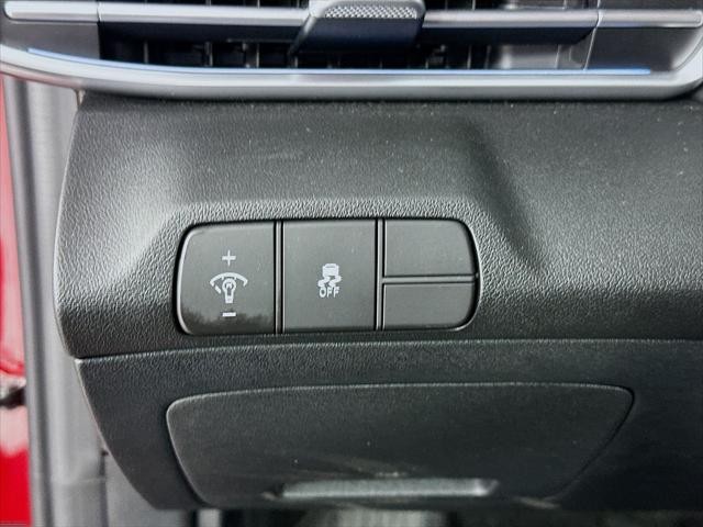 Hyundai Elantra Vehicle Image 12