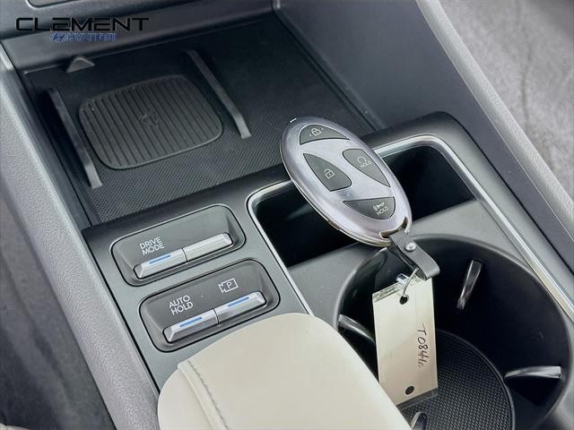 Hyundai Sonata Hybrid Vehicle Full-screen Gallery Image 21