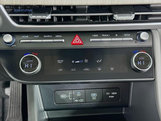 Hyundai Sonata Hybrid Vehicle Full-screen Gallery Image 19