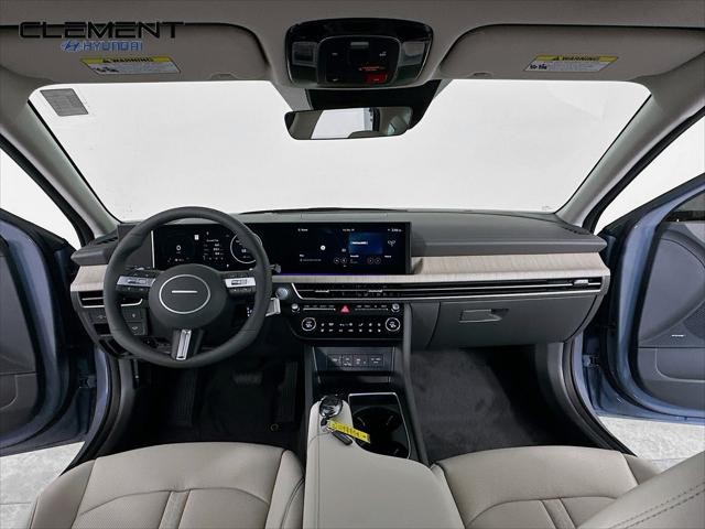 Hyundai Sonata Hybrid Vehicle Full-screen Gallery Image 11