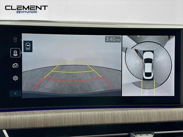 Hyundai Sonata Hybrid Vehicle Full-screen Gallery Image 18