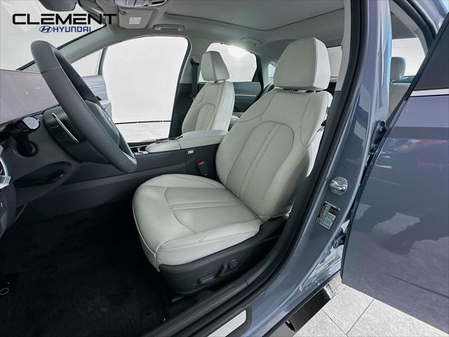 Hyundai Sonata Hybrid Vehicle Full-screen Gallery Image 27