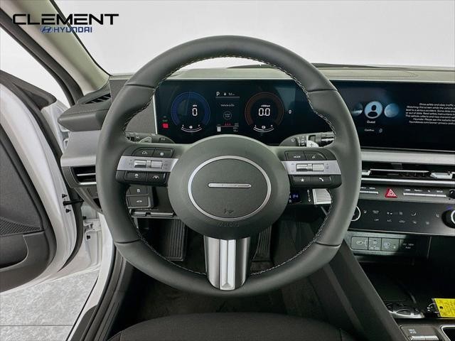 Hyundai Sonata Hybrid Vehicle Full-screen Gallery Image 13