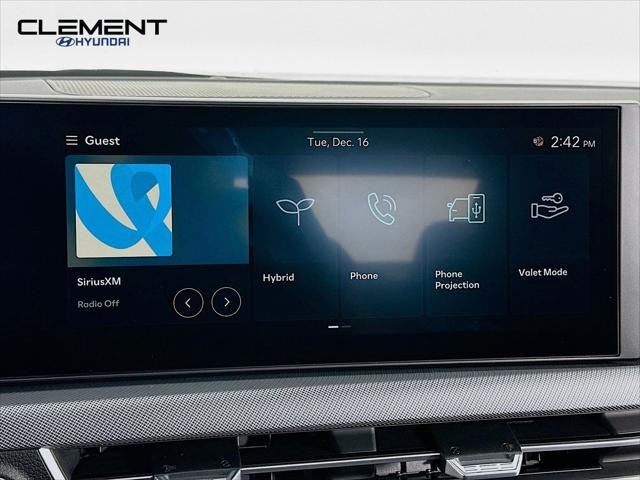 Hyundai Sonata Hybrid Vehicle Full-screen Gallery Image 17