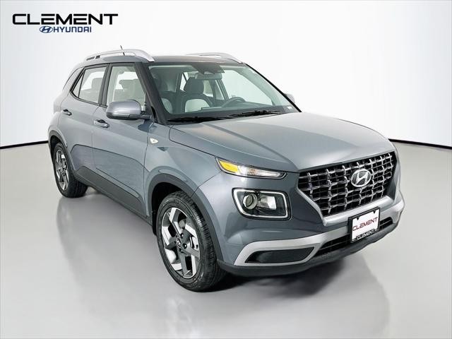 Hyundai Venue Vehicle Full-screen Gallery Image 3