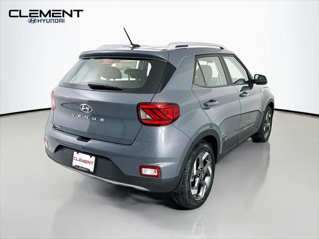 Hyundai Venue Vehicle Full-screen Gallery Image 6