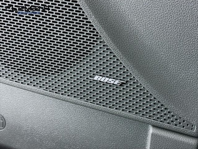 Hyundai Sonata Vehicle Full-screen Gallery Image 23