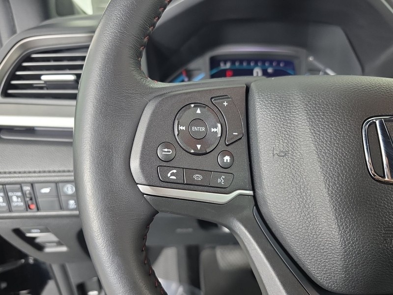 Honda Odyssey Vehicle Full-screen Gallery Image 14