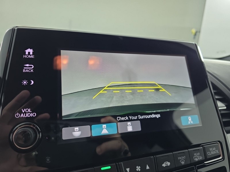 Honda Odyssey Vehicle Full-screen Gallery Image 22