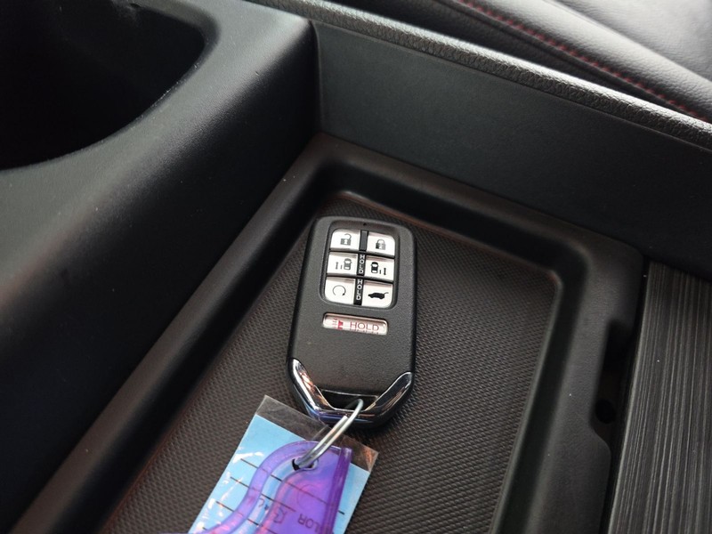 Honda Odyssey Vehicle Full-screen Gallery Image 27