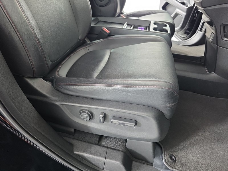 Honda Odyssey Vehicle Full-screen Gallery Image 36