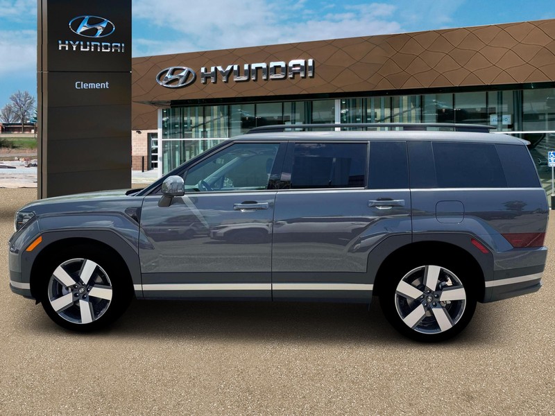 Hyundai Santa Fe Hybrid Vehicle Full-screen Gallery Image 3