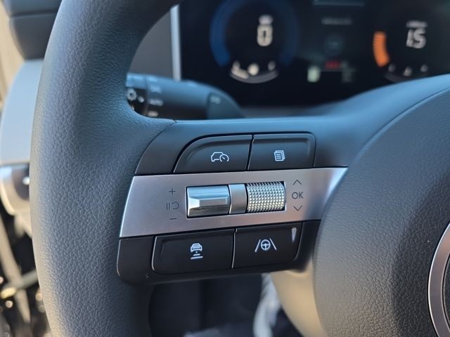 Hyundai Tucson Vehicle Full-screen Gallery Image 11