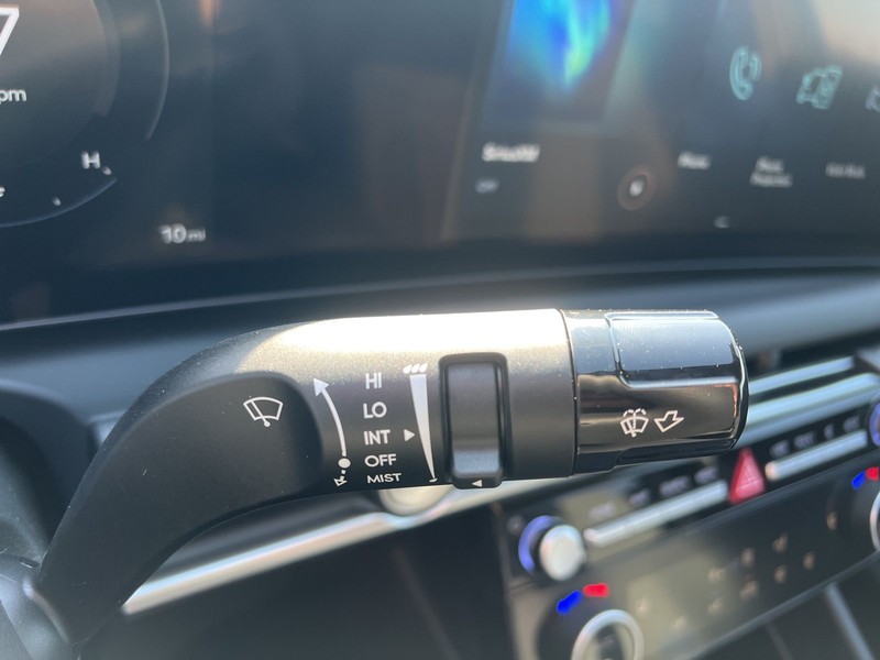 Hyundai Santa Cruz Vehicle Full-screen Gallery Image 13