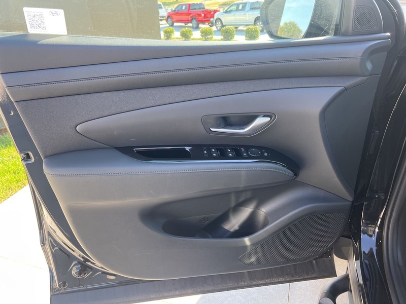 Hyundai Santa Cruz Vehicle Full-screen Gallery Image 25