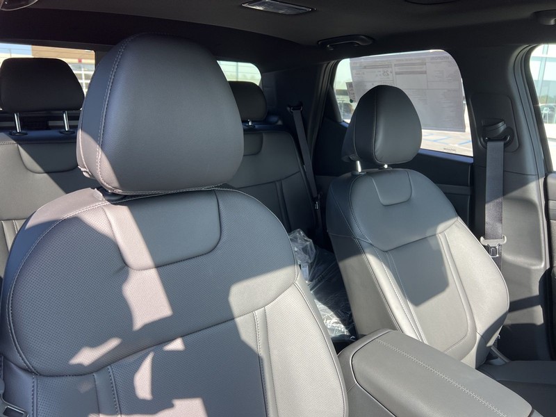 Hyundai Santa Cruz Vehicle Full-screen Gallery Image 31