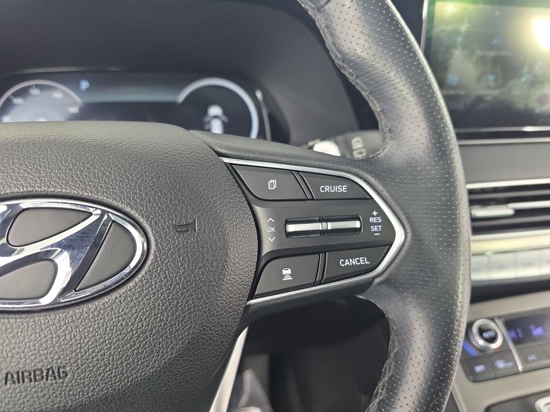 Hyundai Palisade Vehicle Full-screen Gallery Image 16