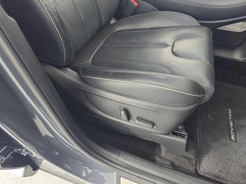 Hyundai Palisade Vehicle Full-screen Gallery Image 36