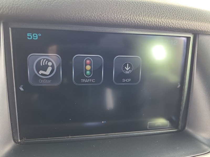 GMC Yukon Vehicle Full-screen Gallery Image 21