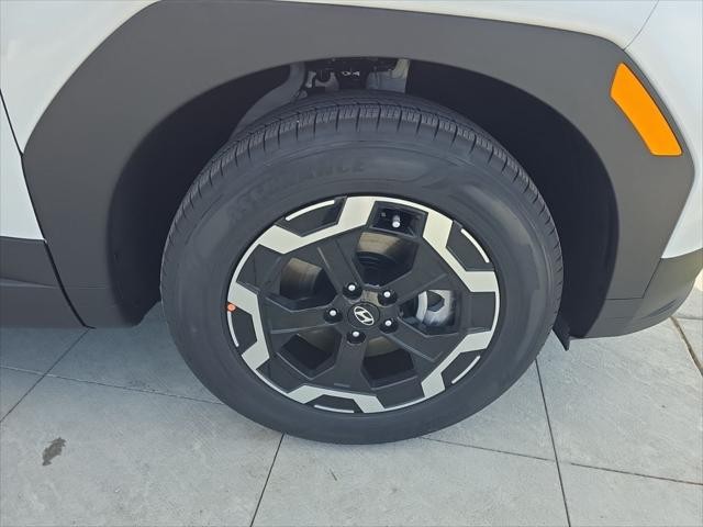 Hyundai Santa Fe Vehicle Full-screen Gallery Image 32