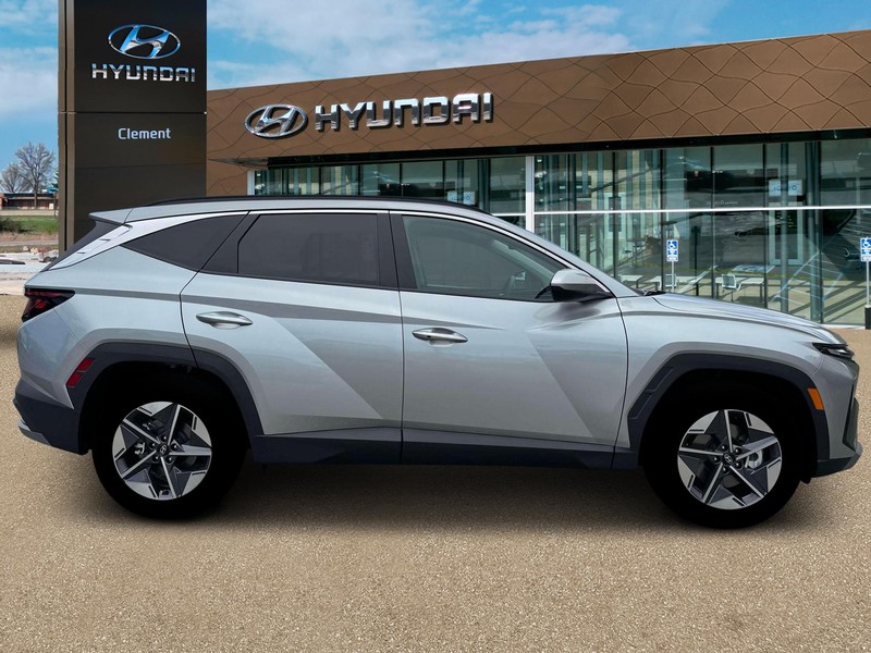 Hyundai Tucson Vehicle Full-screen Gallery Image 9