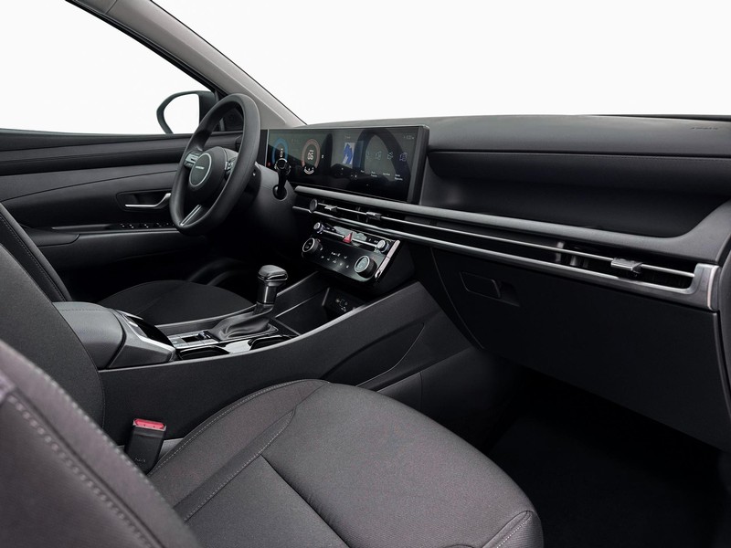 Hyundai Tucson Vehicle Full-screen Gallery Image 15