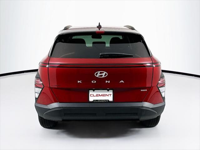 Hyundai Kona Vehicle Full-screen Gallery Image 7