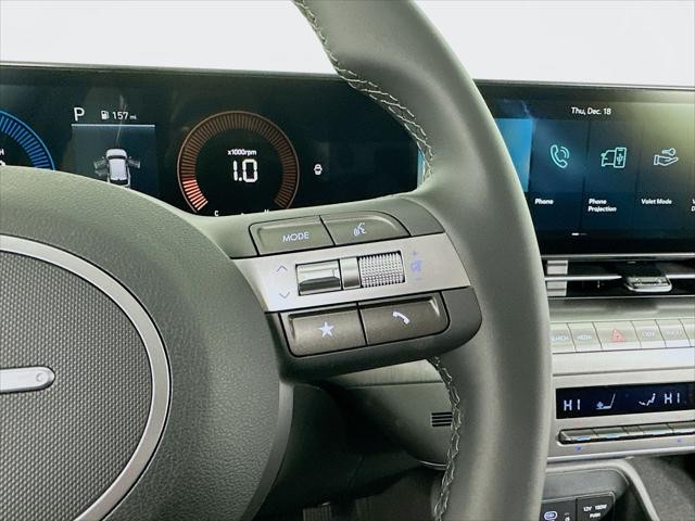 Hyundai Kona Vehicle Full-screen Gallery Image 15