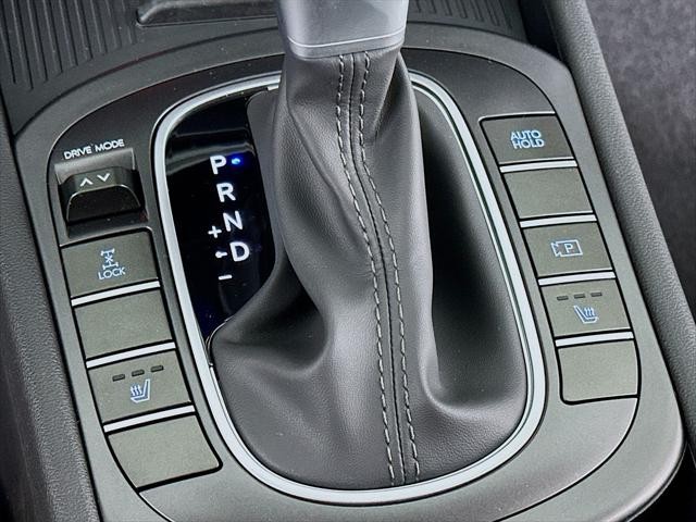 Hyundai Kona Vehicle Full-screen Gallery Image 20