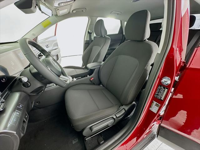 Hyundai Kona Vehicle Full-screen Gallery Image 25