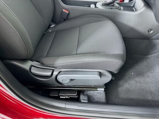 Hyundai Kona Vehicle Full-screen Gallery Image 28