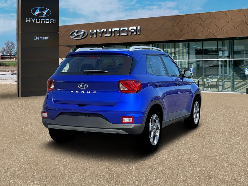 Hyundai Venue Vehicle Full-screen Gallery Image 7