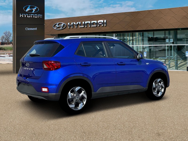 Hyundai Venue Vehicle Full-screen Gallery Image 8