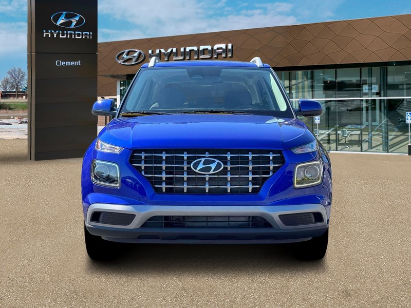 Hyundai Venue Vehicle Full-screen Gallery Image 12