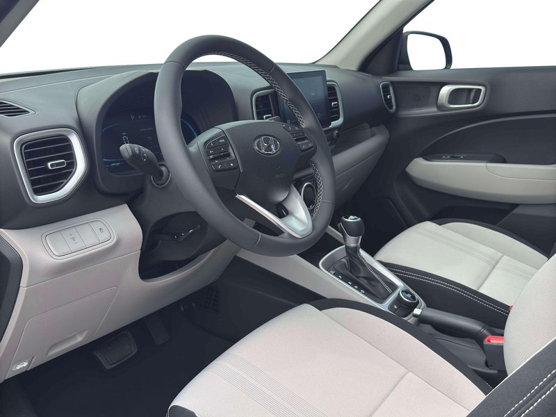 Hyundai Venue Vehicle Full-screen Gallery Image 14
