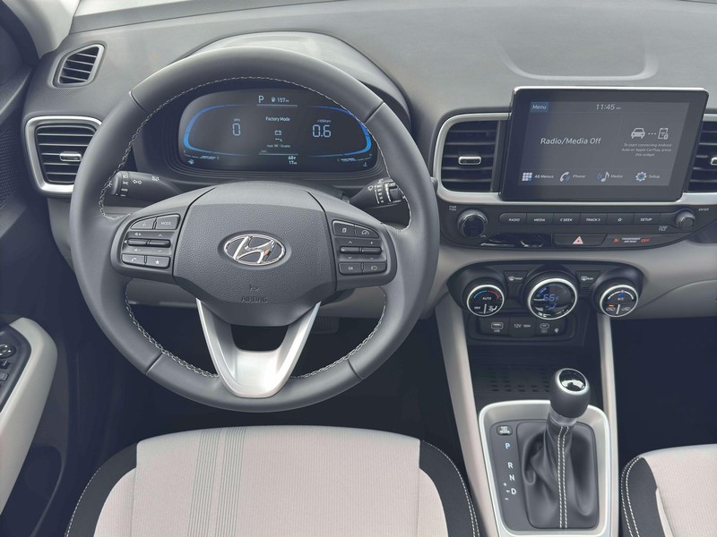 Hyundai Venue Vehicle Full-screen Gallery Image 17