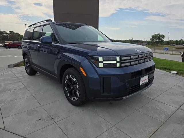 Hyundai Santa Fe Vehicle Full-screen Gallery Image 3