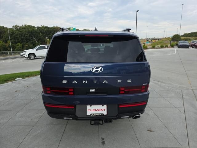 Hyundai Santa Fe Vehicle Full-screen Gallery Image 7