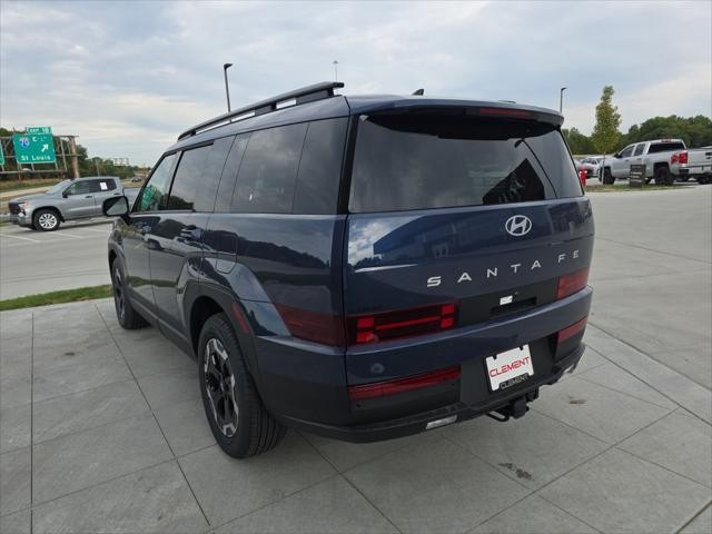 Hyundai Santa Fe Vehicle Full-screen Gallery Image 8