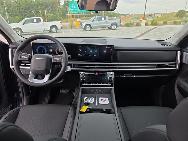 Hyundai Santa Fe Vehicle Full-screen Gallery Image 9