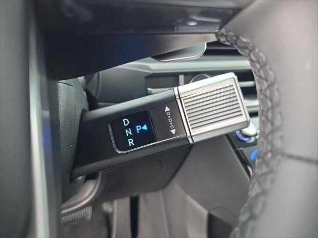 Hyundai Santa Fe Vehicle Full-screen Gallery Image 15