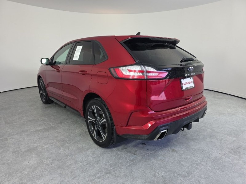 Ford Edge Vehicle Full-screen Gallery Image 08