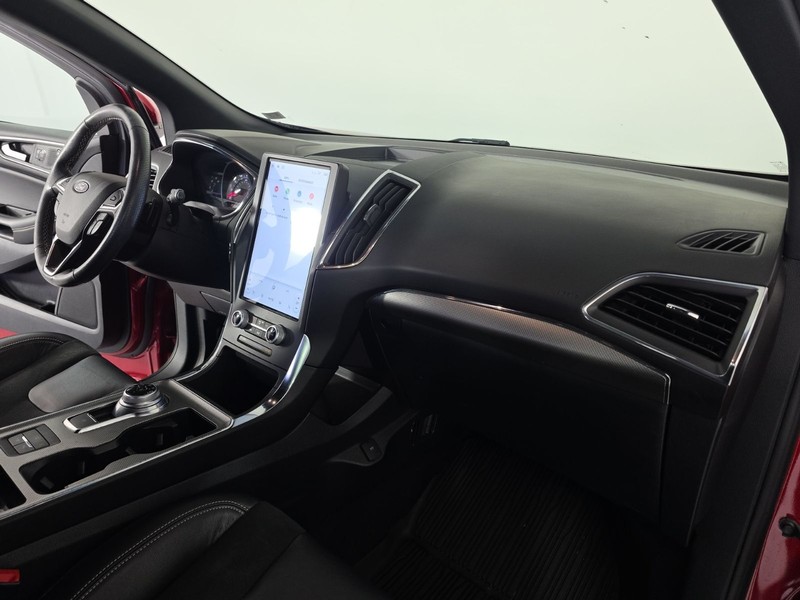 Ford Edge Vehicle Full-screen Gallery Image 37