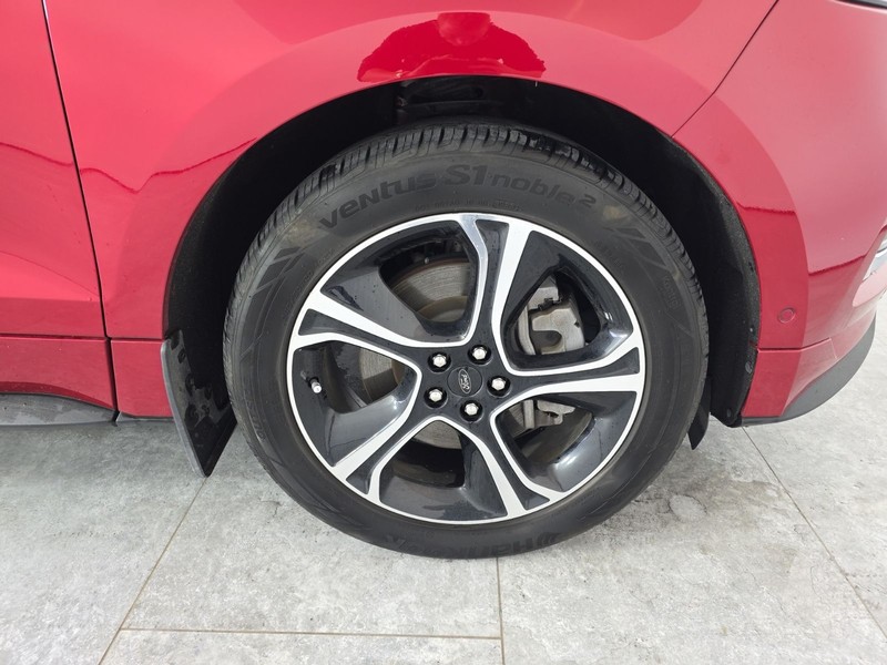 Ford Edge Vehicle Full-screen Gallery Image 39