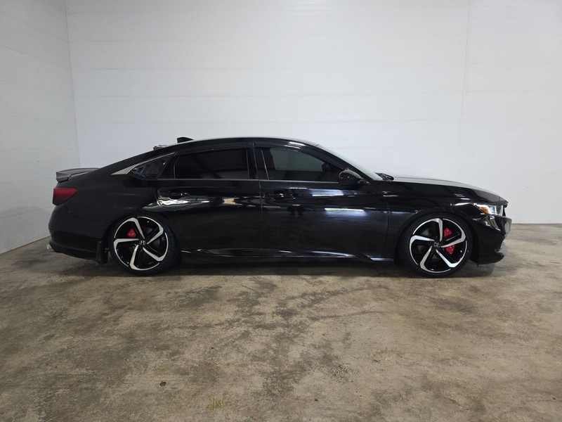 Honda Accord Sedan Vehicle Image 04