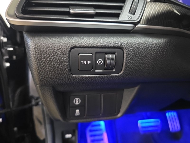 Honda Accord Sedan Vehicle Image 11