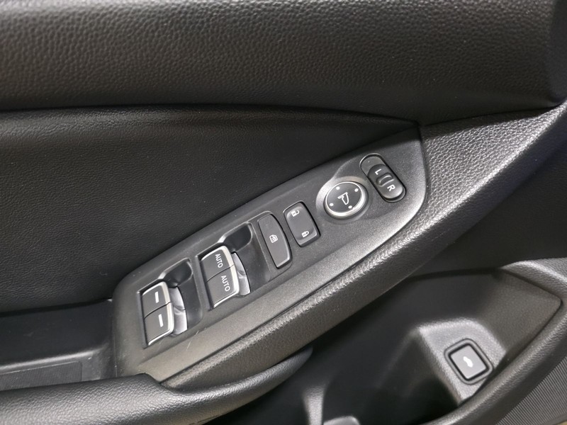 Honda Accord Sedan Vehicle Image 22