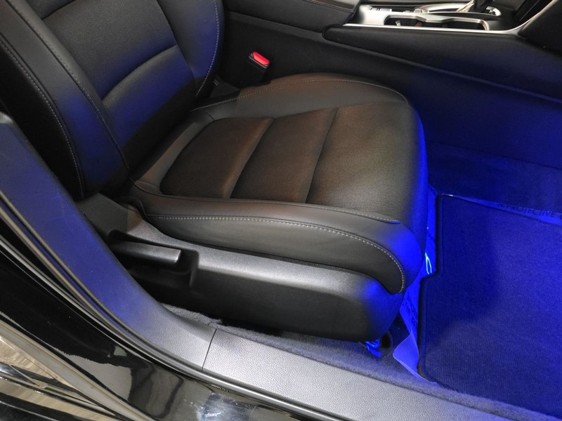 Honda Accord Sedan Vehicle Image 29